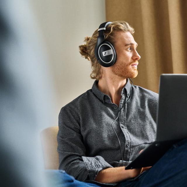 HD 599 SE