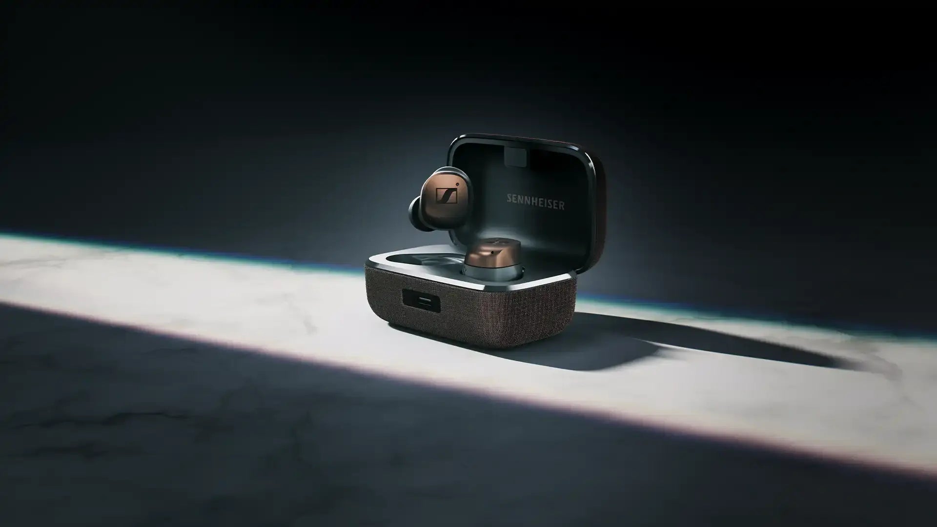 Black Copper MOMENTUM True Wireless 4 Desktop